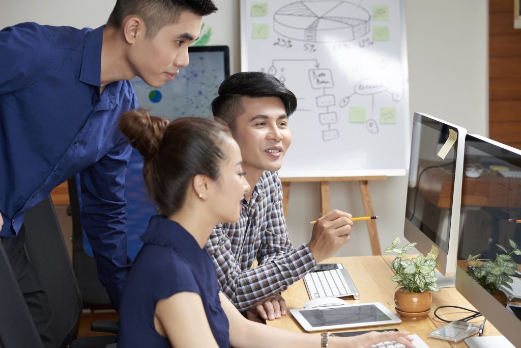 Training Accurate Online di FAC INSTITUTE Menggunakan Metode Pengajaran Sederhana dan Praktis