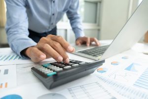 Analisis Horizontal Laporan Keuangan Mudah Pakai Accurate Online, Trainingnya di FAC Institute